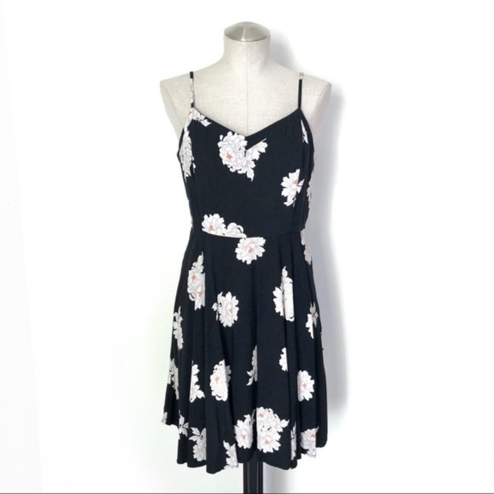 Old Navy Peony Mini Fit & Flare Dress Size M